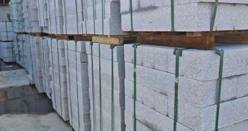 阳江芝麻白路牙石，路侧石