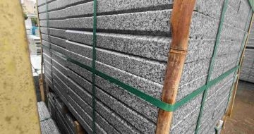 阳江芝麻白楼梯踏步室外