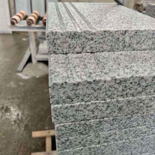 阳江芝麻白楼梯踏步