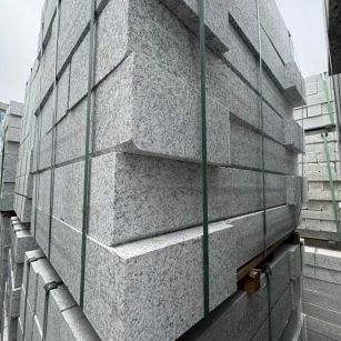阳江芝麻白路牙石 马路牙子