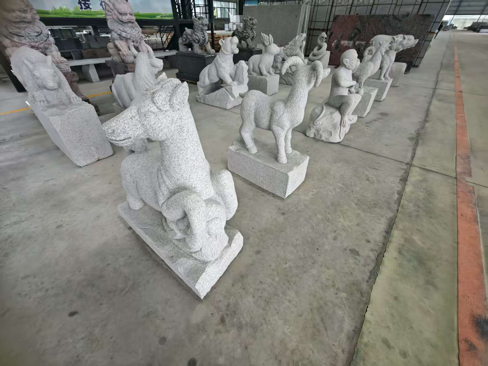 阳江芝麻白雕刻 十二生肖 异形雕刻