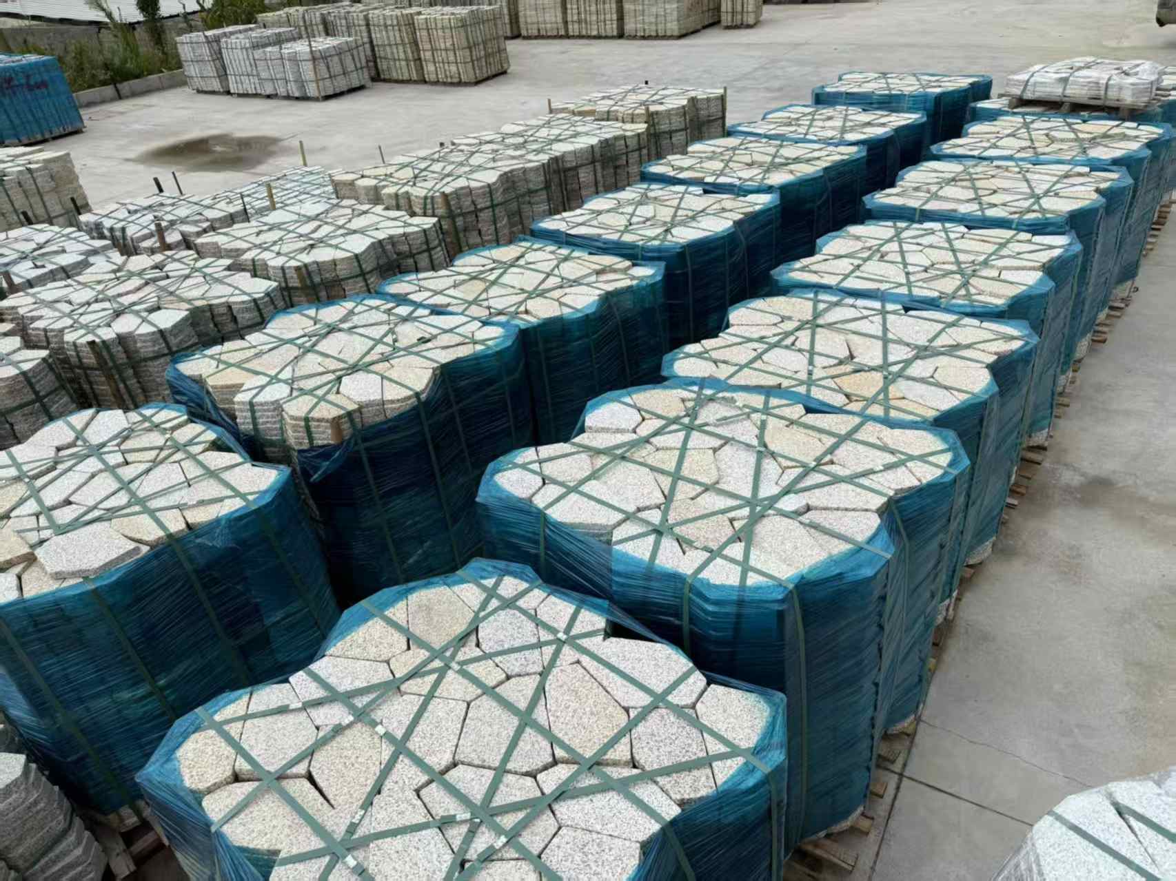 阳江黄金麻冰裂纹 碎拼