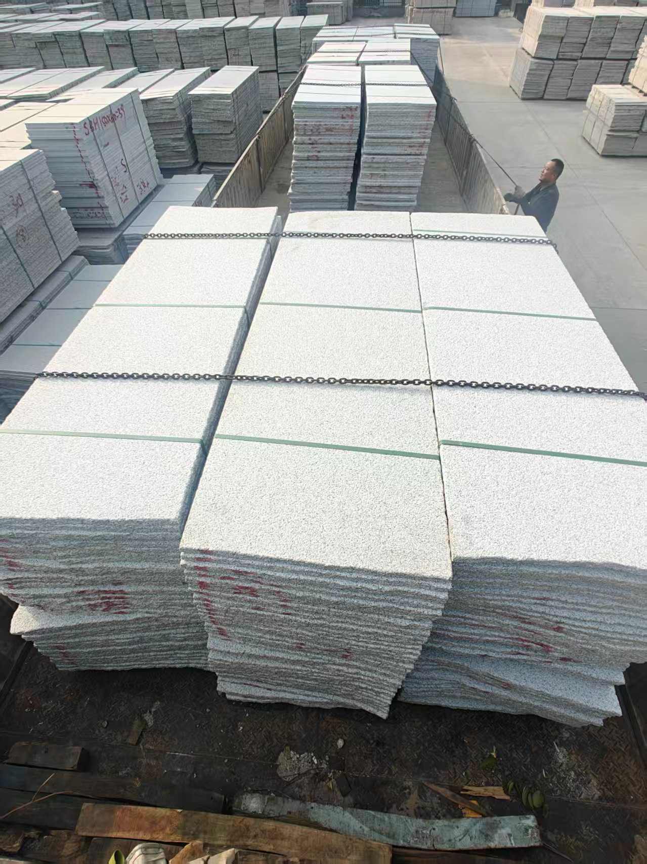 阳江芝麻白毛板，石材毛板