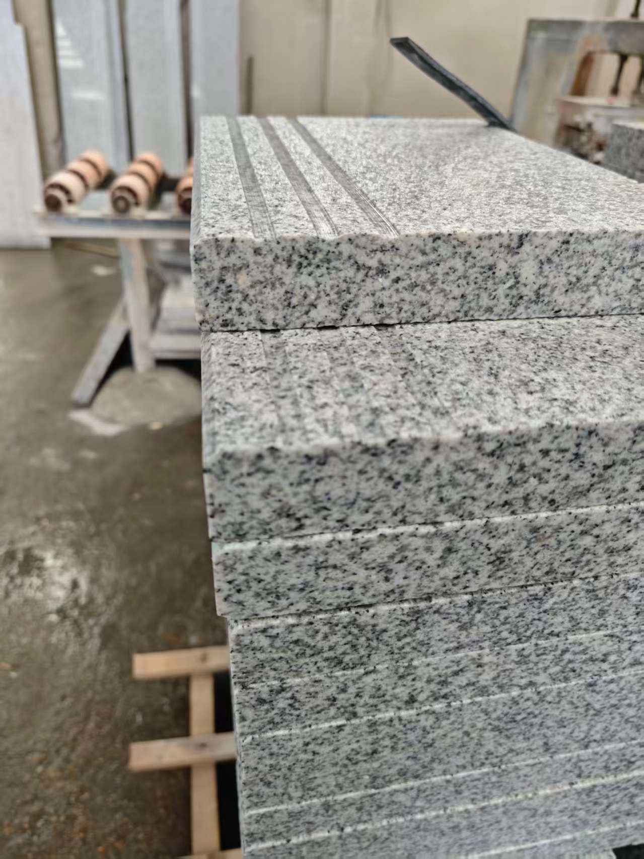 阳江芝麻白楼梯踏步