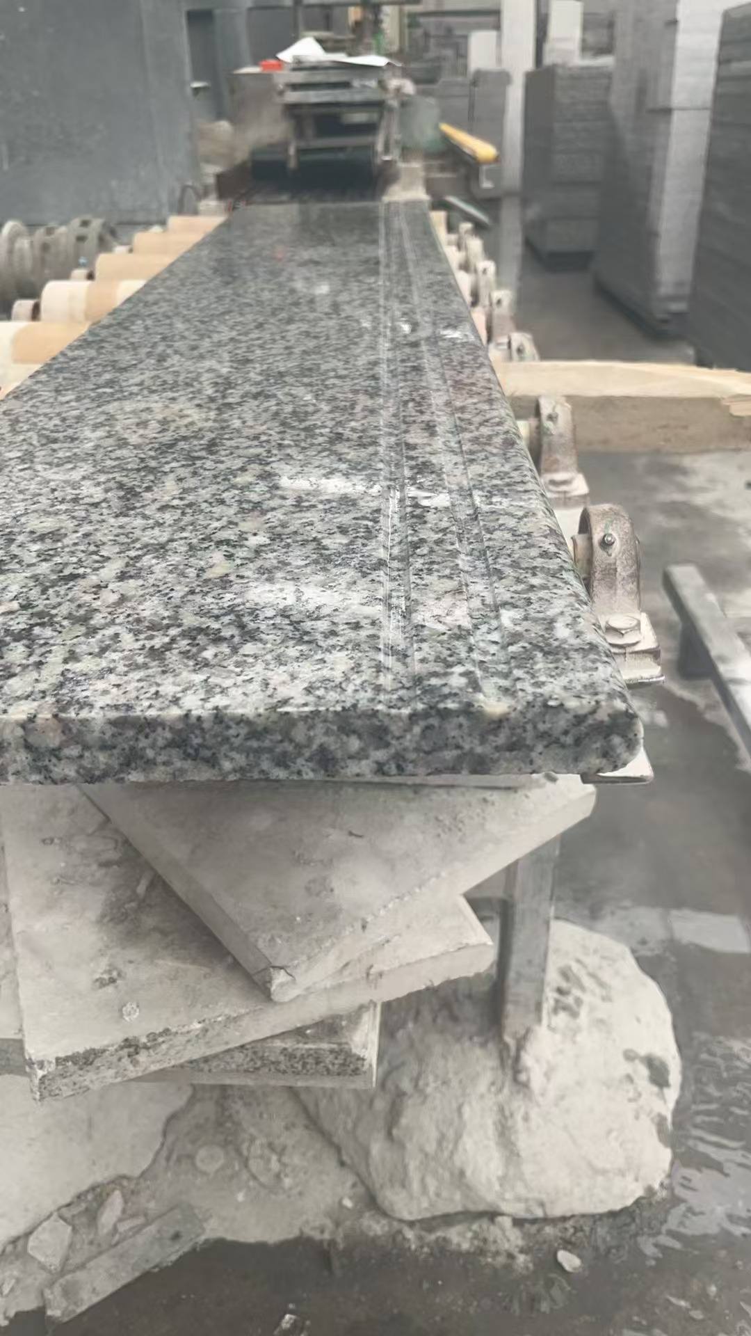 阳江芝麻白楼梯踏步 芙蓉白