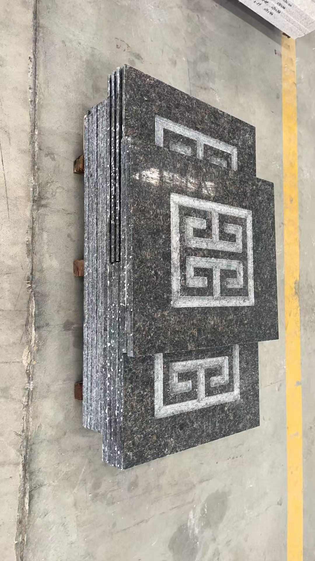 阳江英国棕回纹雕刻版