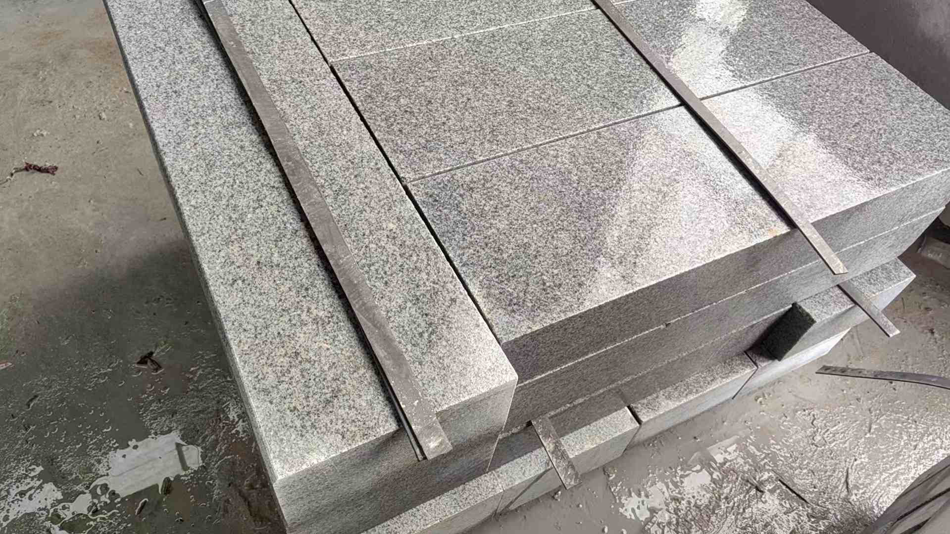阳江芝麻灰 芝麻白 路牙石 路侧石 马路牙子